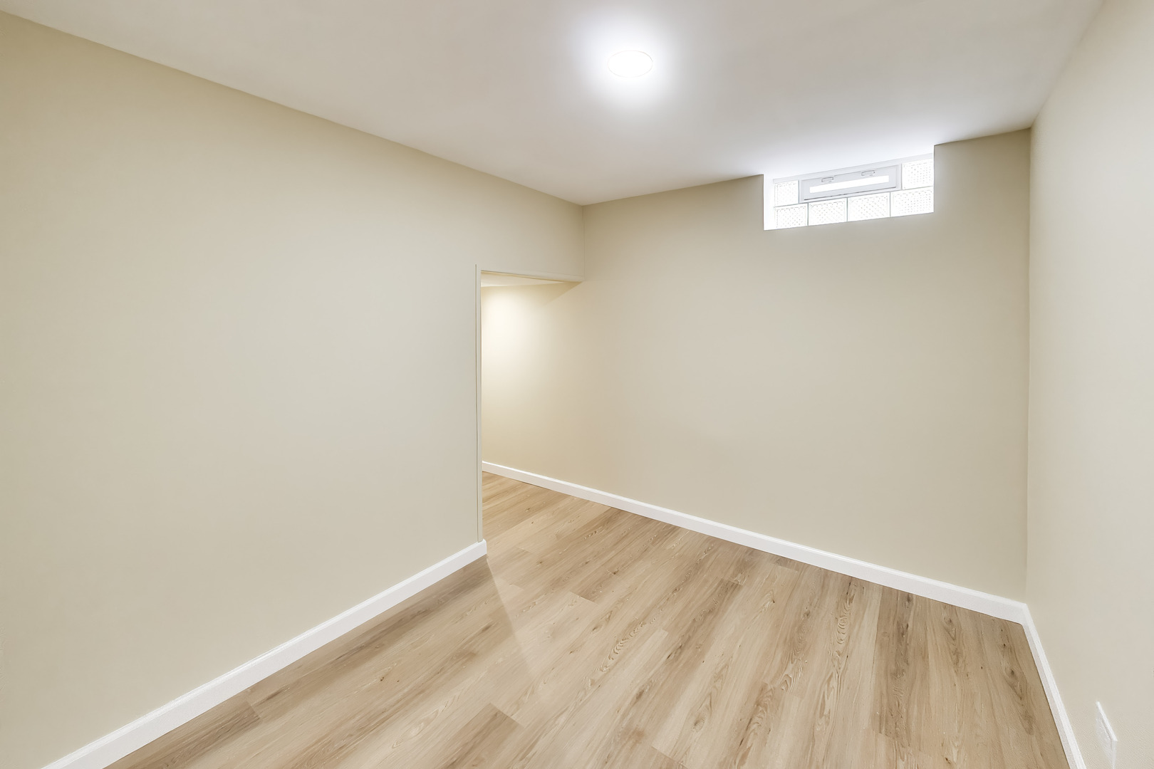 5022 N Busse Avenue Property Photo 29