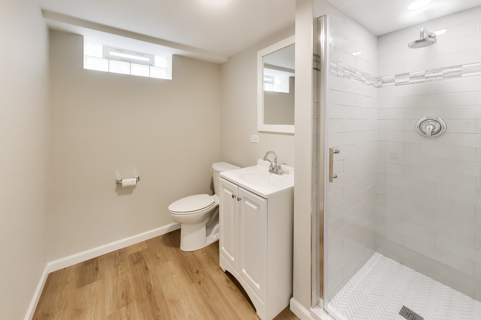 5022 N Busse Avenue Property Photo 36