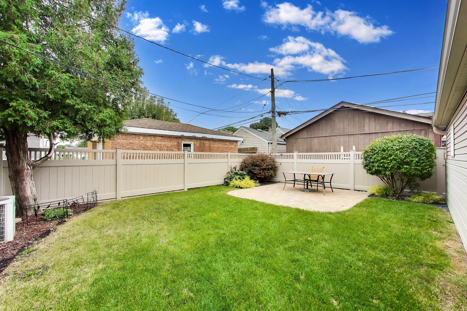 5022 N Busse Avenue Property Photo 39