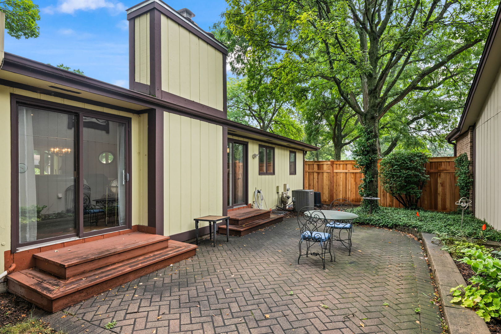 12761490 Property Photo 23
