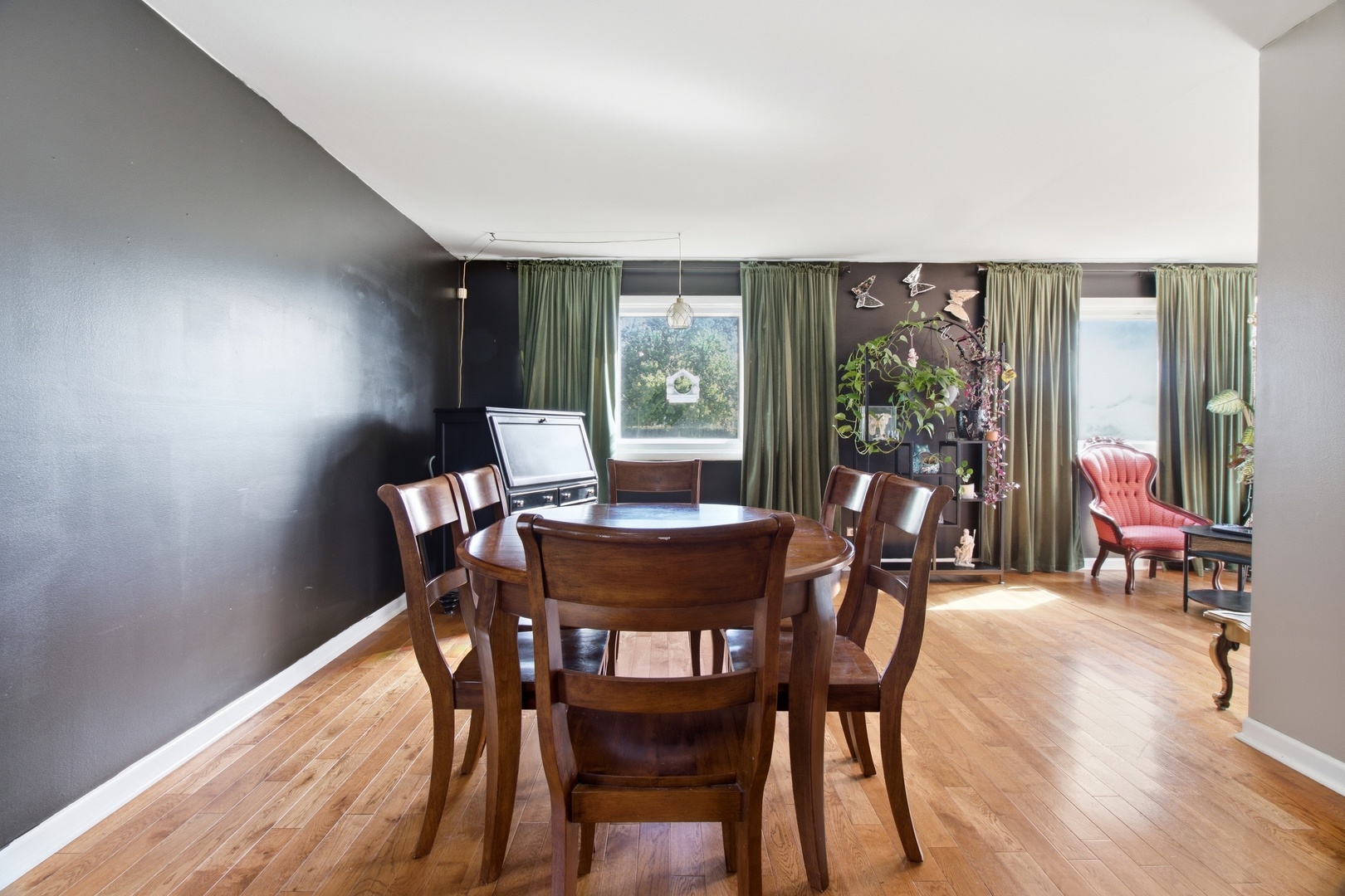 526 N Edgewood Avenue Property Photo 6