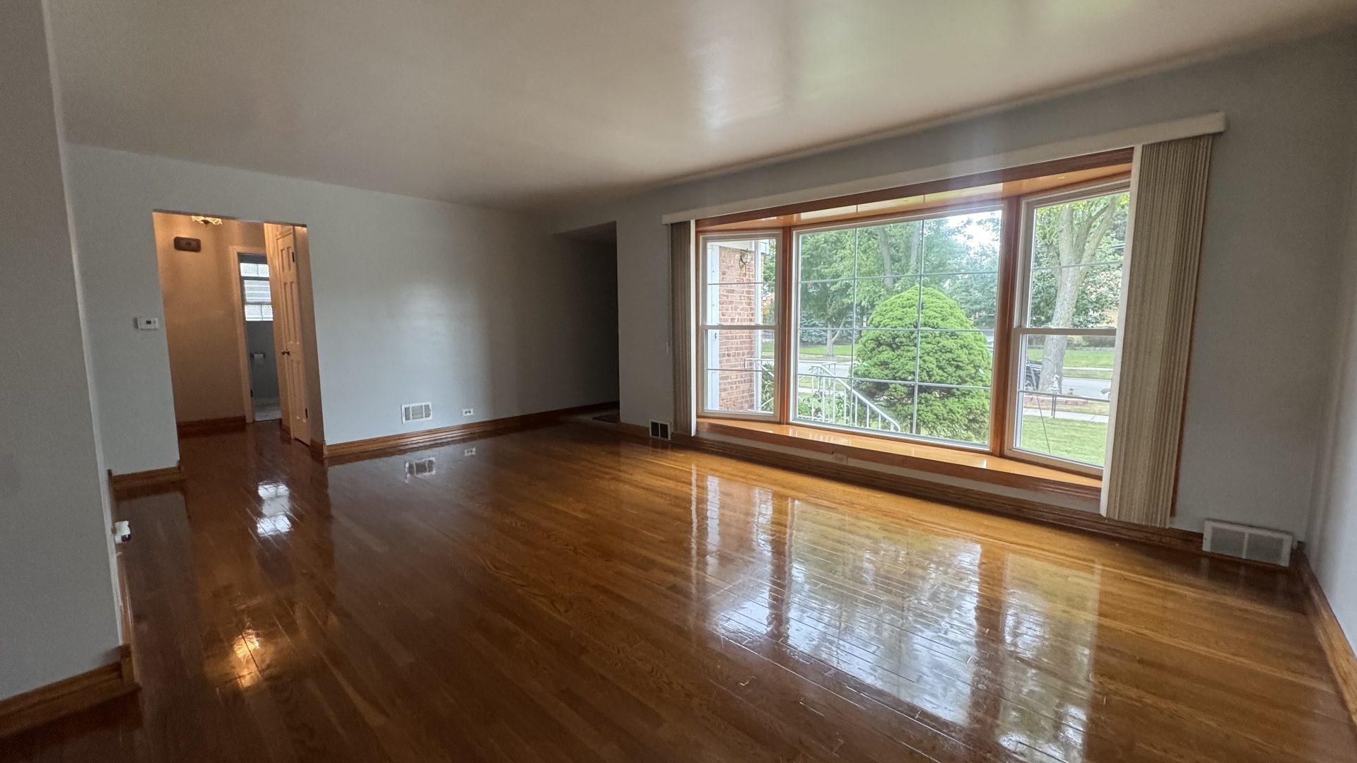 1934 Norfolk Avenue Property Photo 5