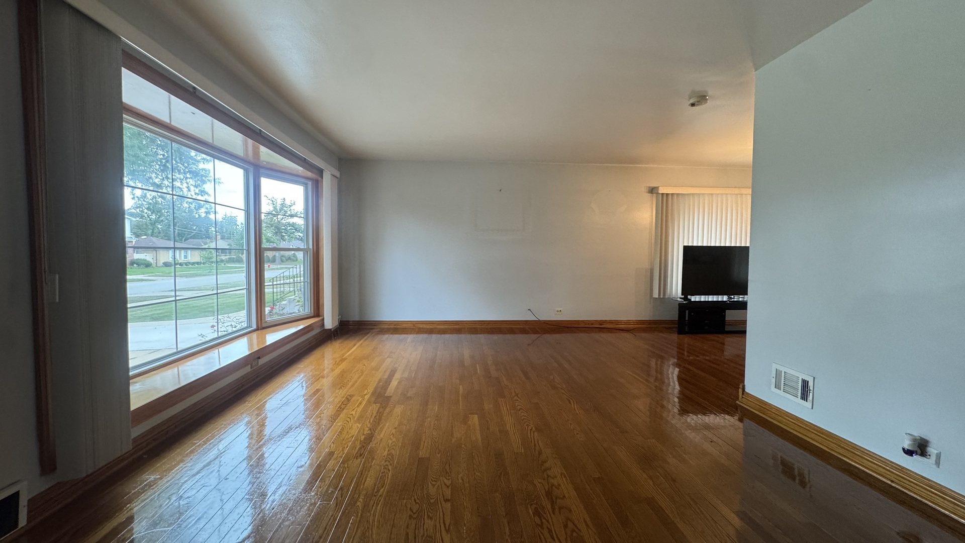 1934 Norfolk Avenue Property Photo 7