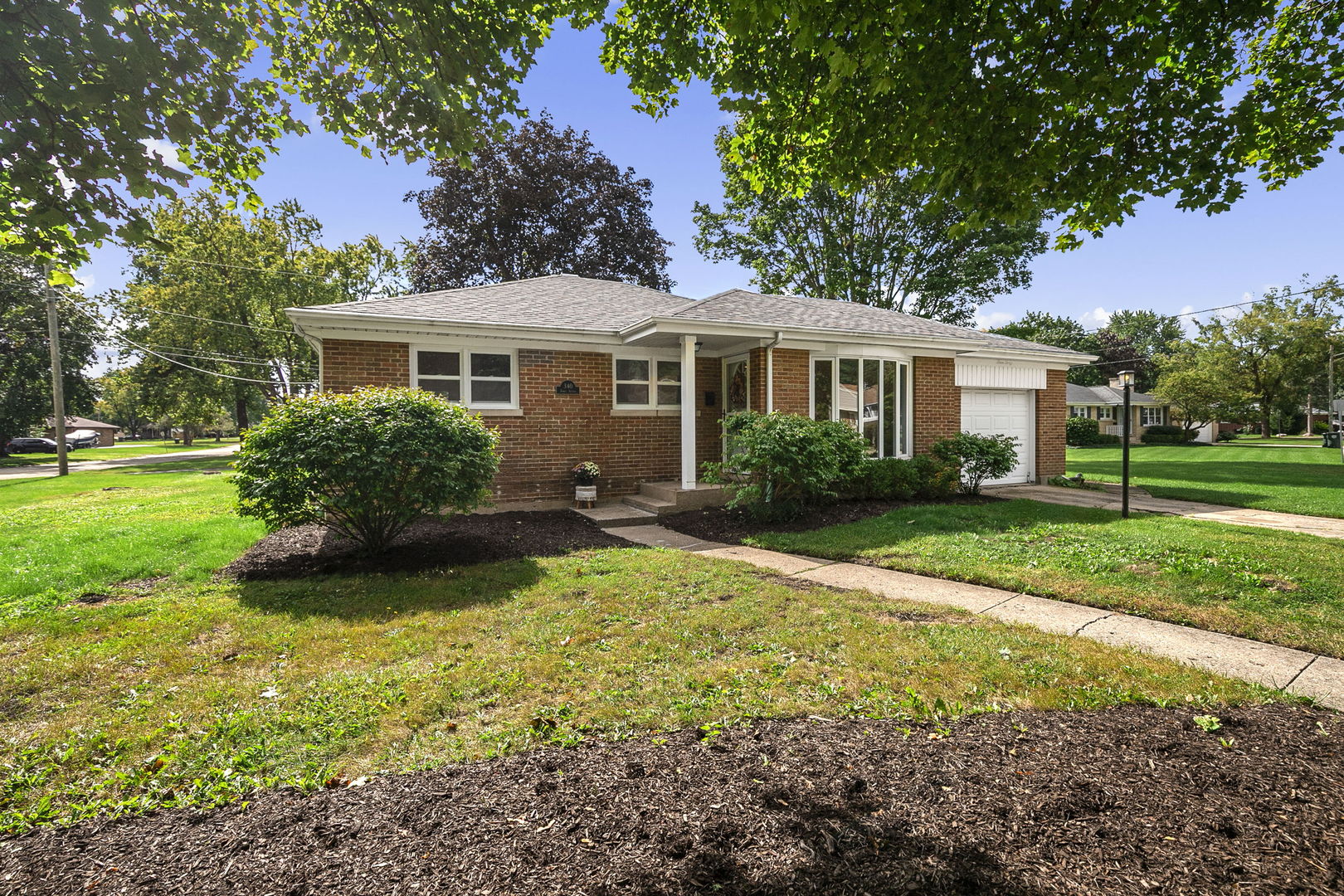 340 James Avenue Property Photo 3