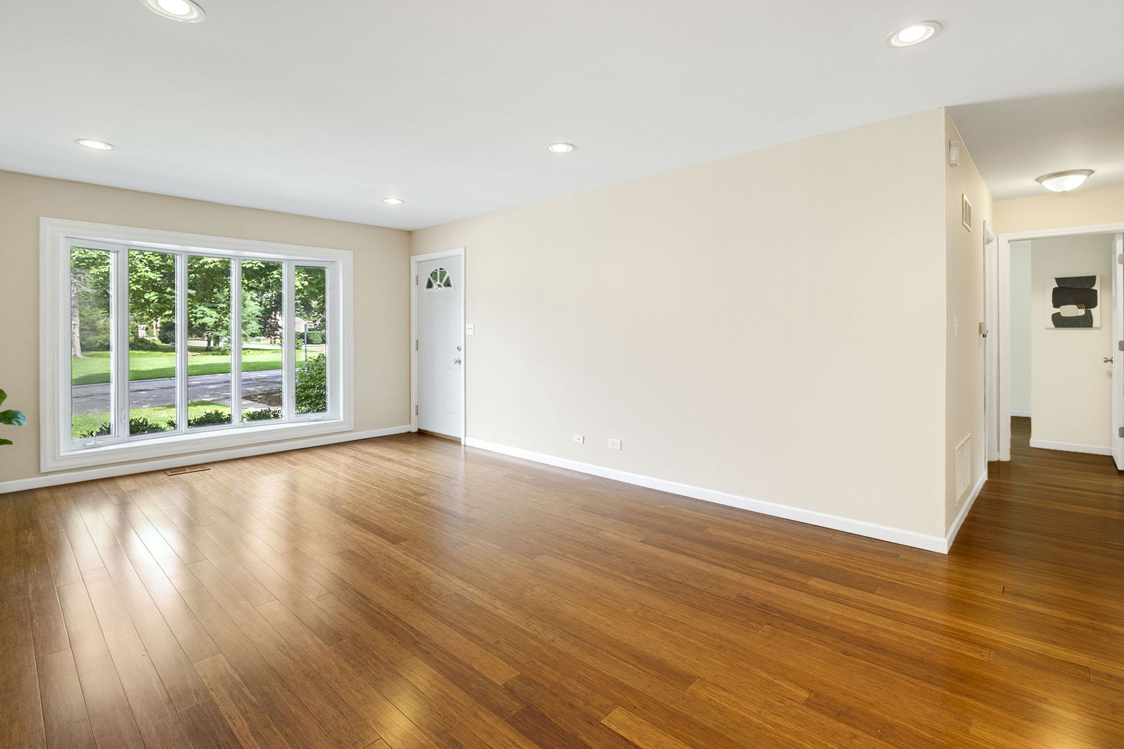 340 James Avenue Property Photo 6