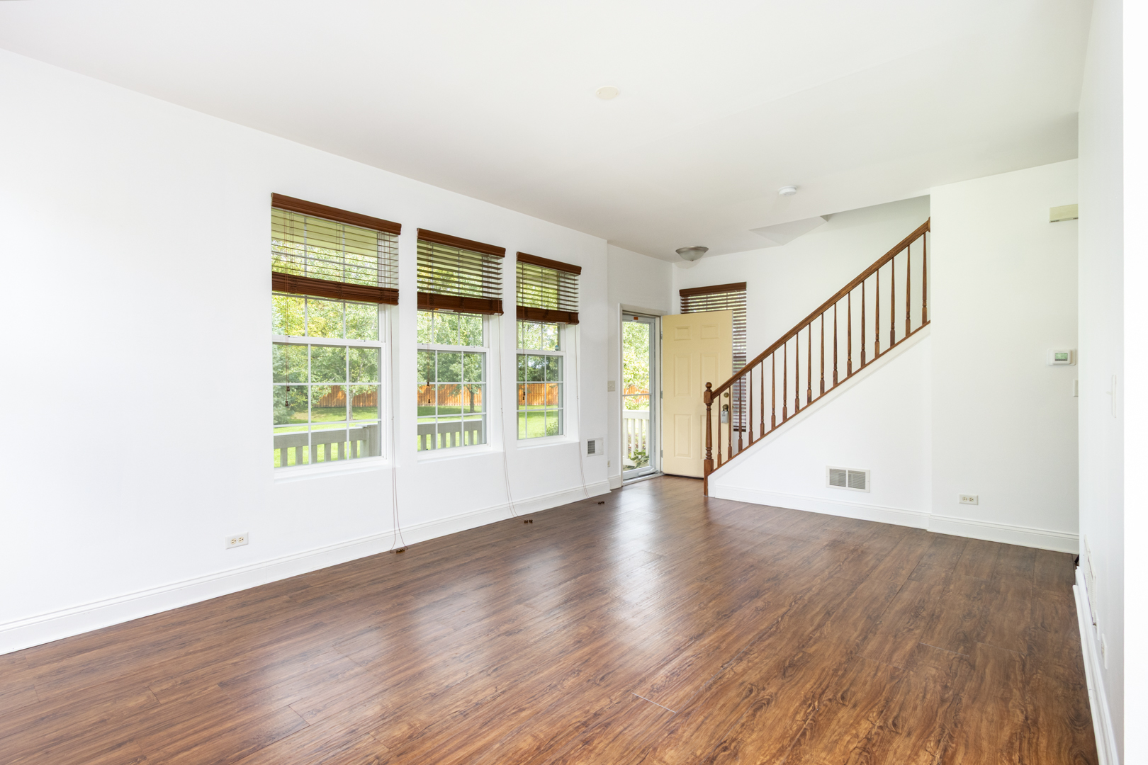 2534 Evergreen Circle Property Photo 5