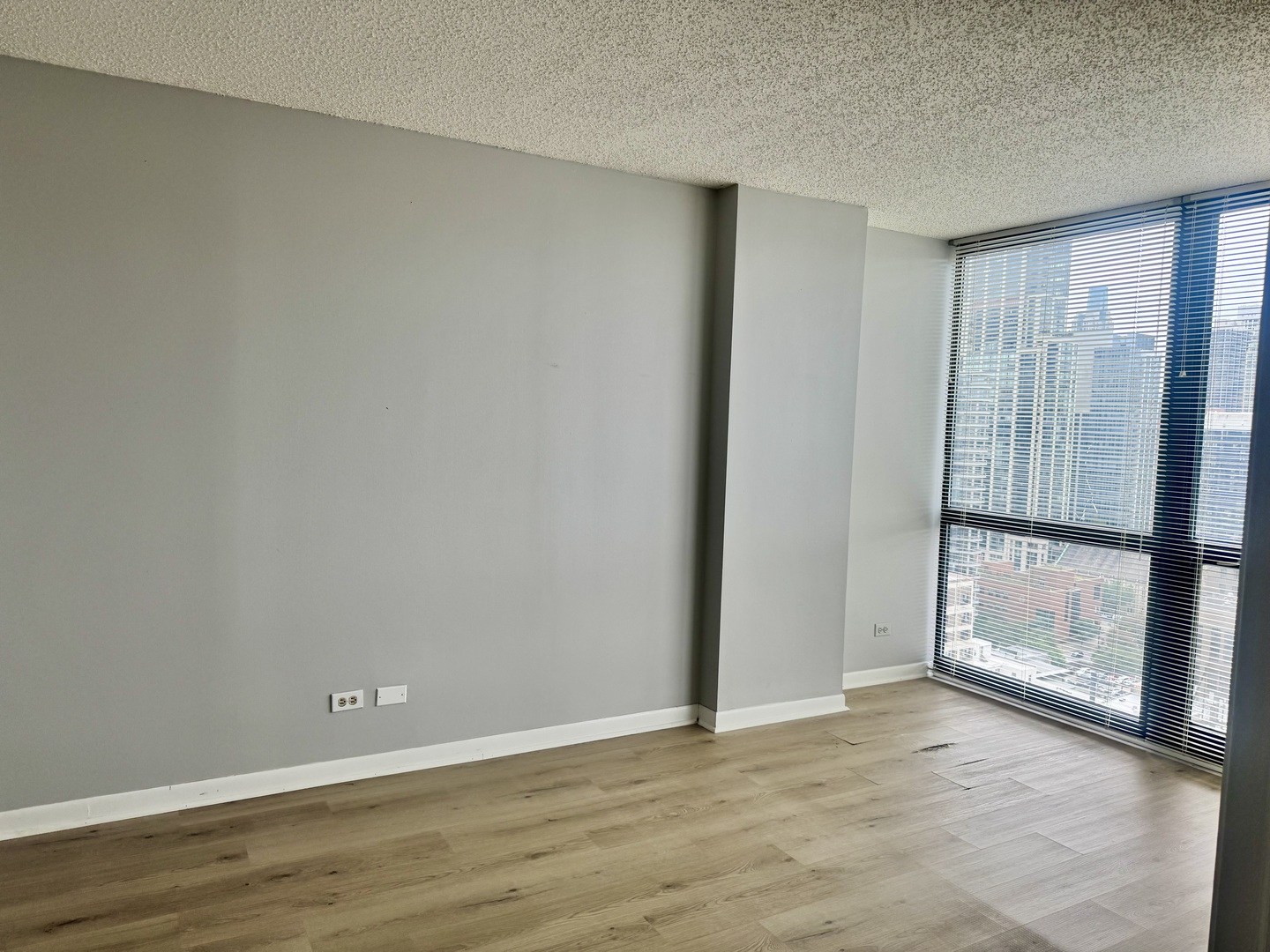 1122 N Clark Street 2510 Property Photo 10