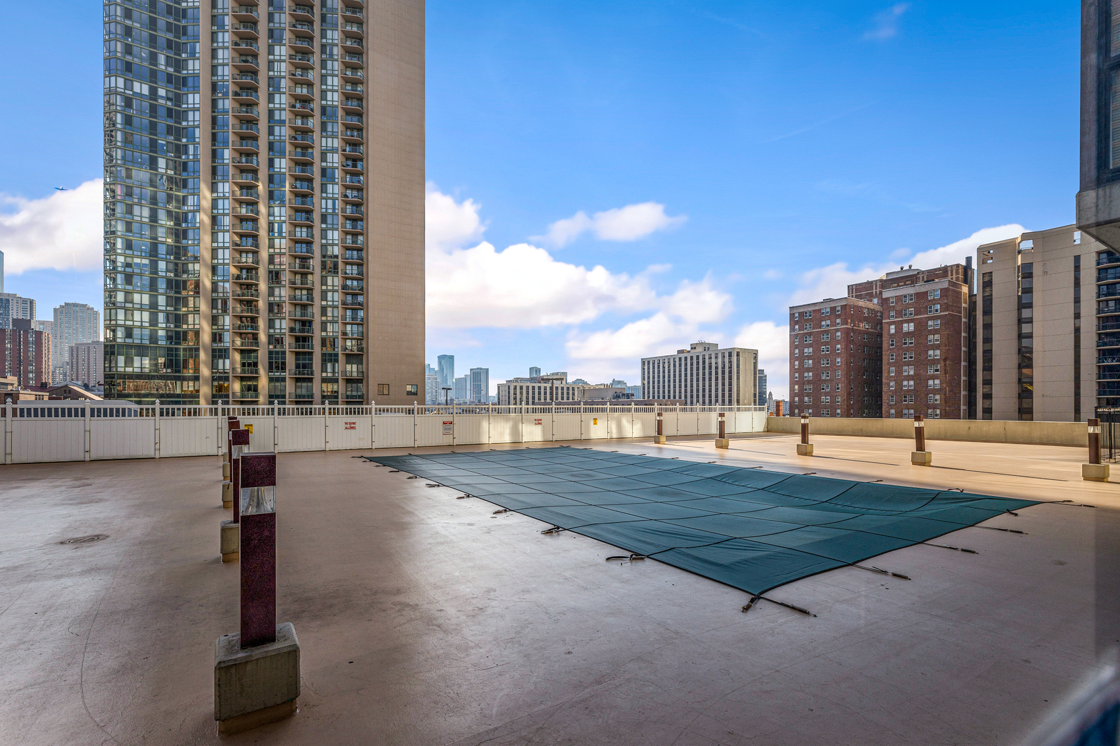 1122 N Clark Street 2510 Property Photo 16