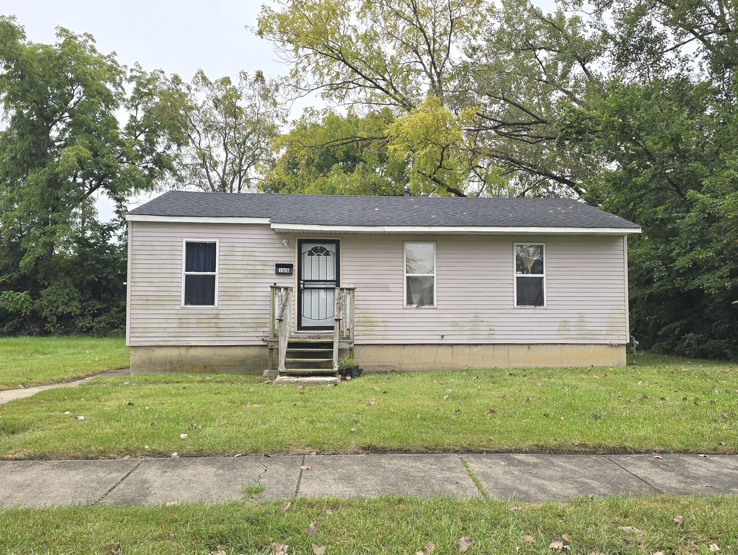 168 W 156th Place Property Photo 1