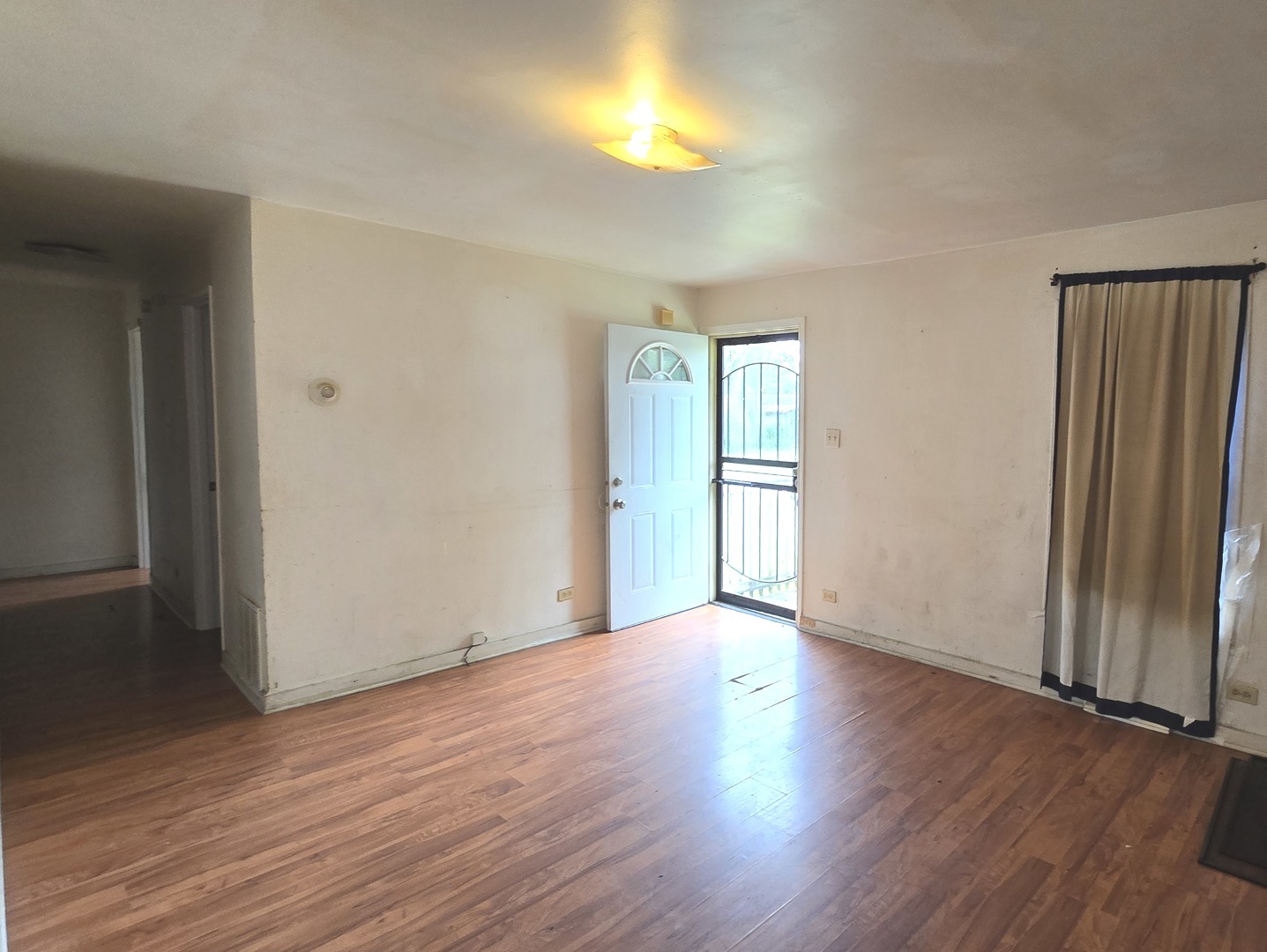 168 W 156th Place Property Photo 2