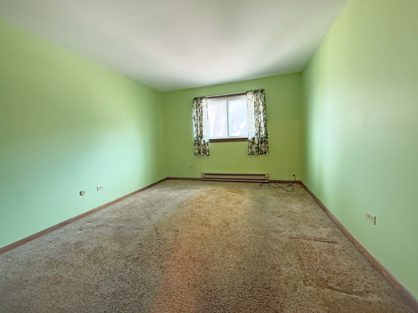 5824 S Archer Avenue 2b Property Photo 12