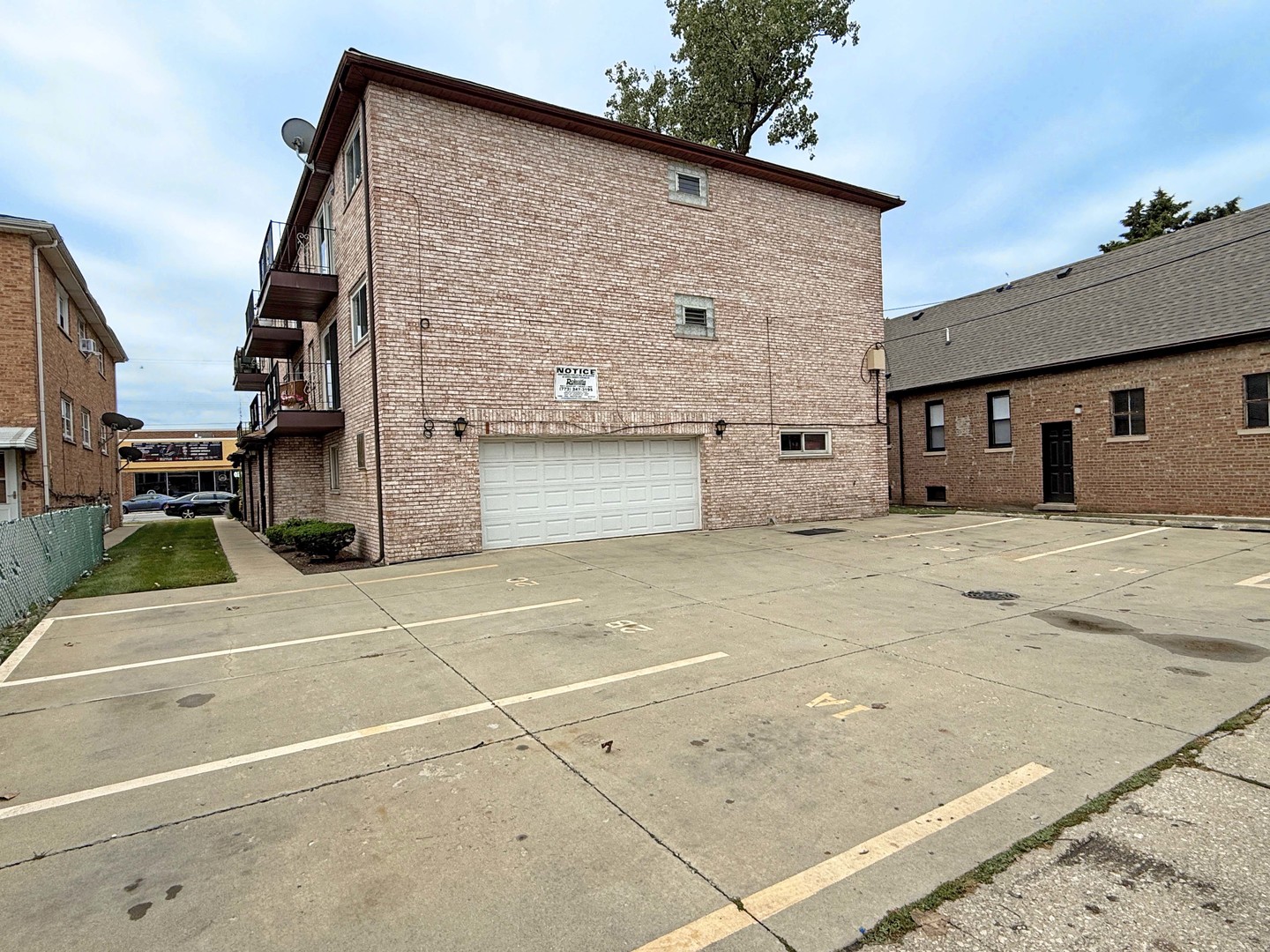 5824 S Archer Avenue 2b Property Photo 16