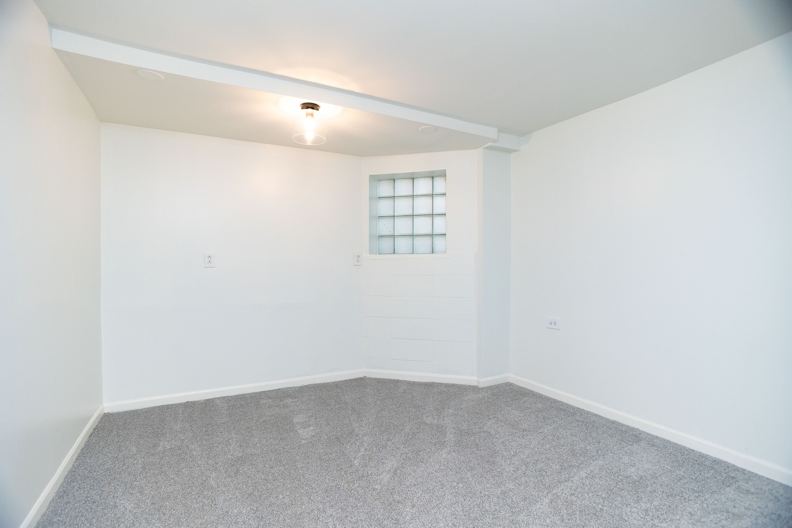 6449 N Lakewood Avenue Property Photo 39