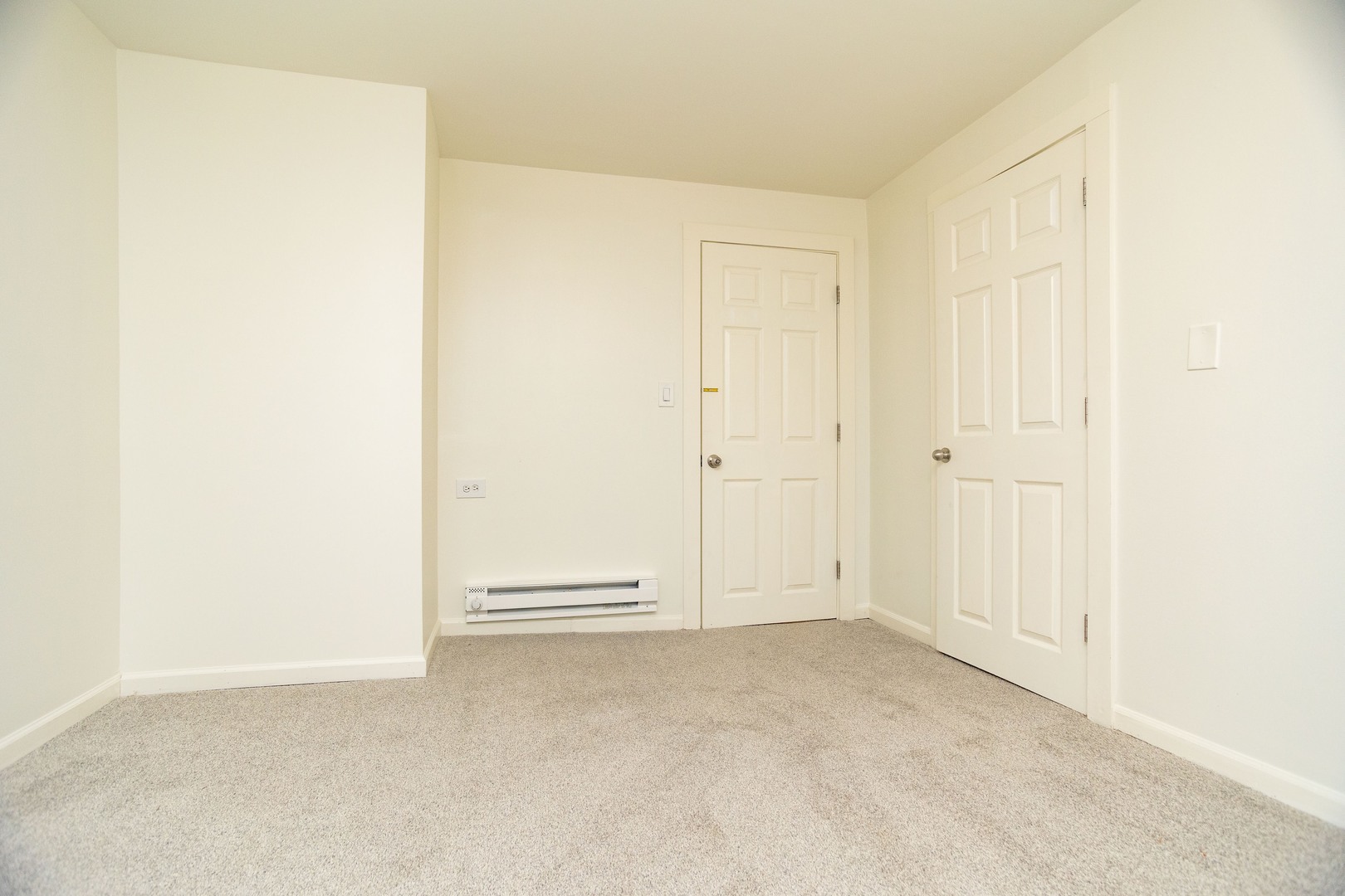 6449 N Lakewood Avenue Property Photo 40