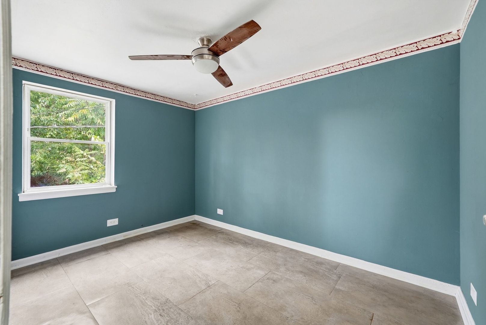 9668 S Luella Avenue Property Photo 12
