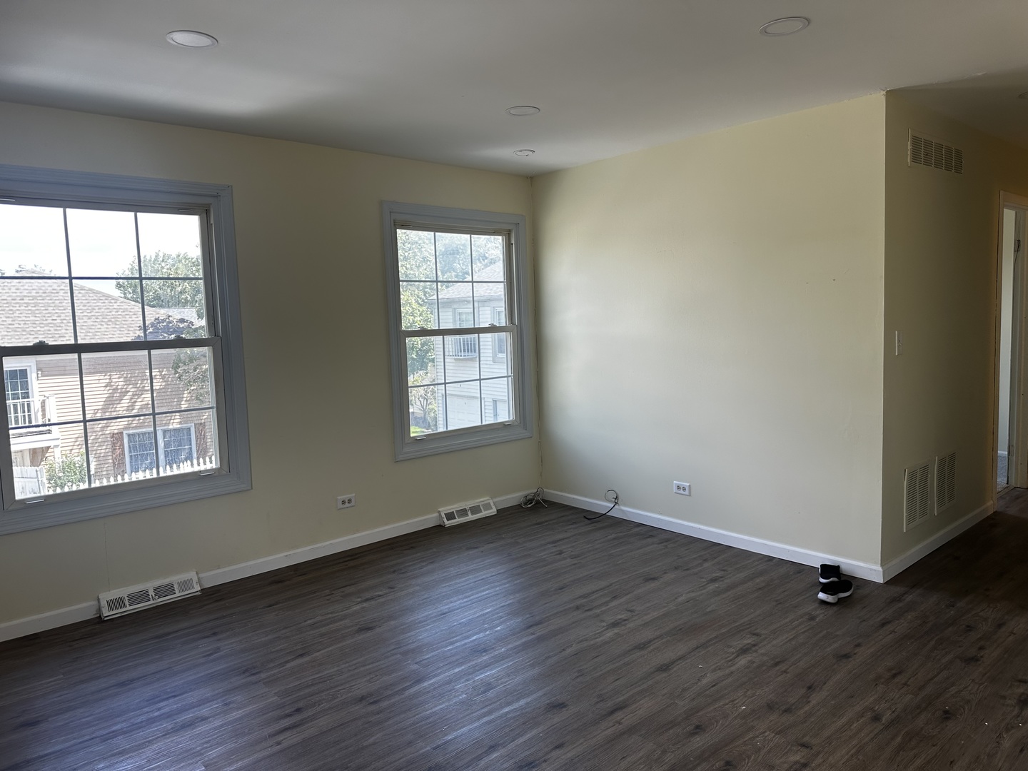 451 James Court D Property Photo 3