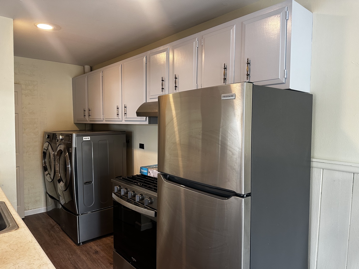 451 James Court D Property Photo 6