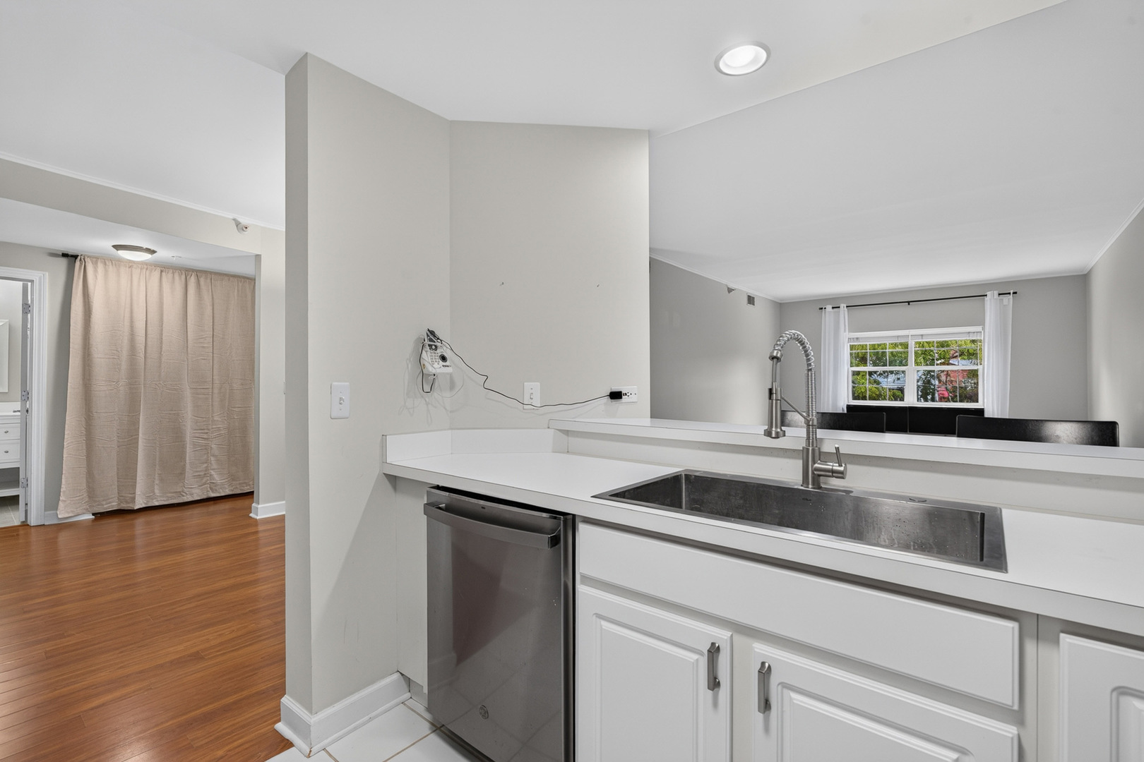 245 Burlington Avenue 201 Property Photo 12