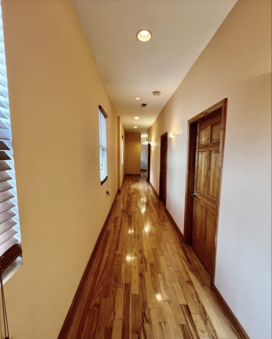 3408 W Monroe Street Property Photo 7