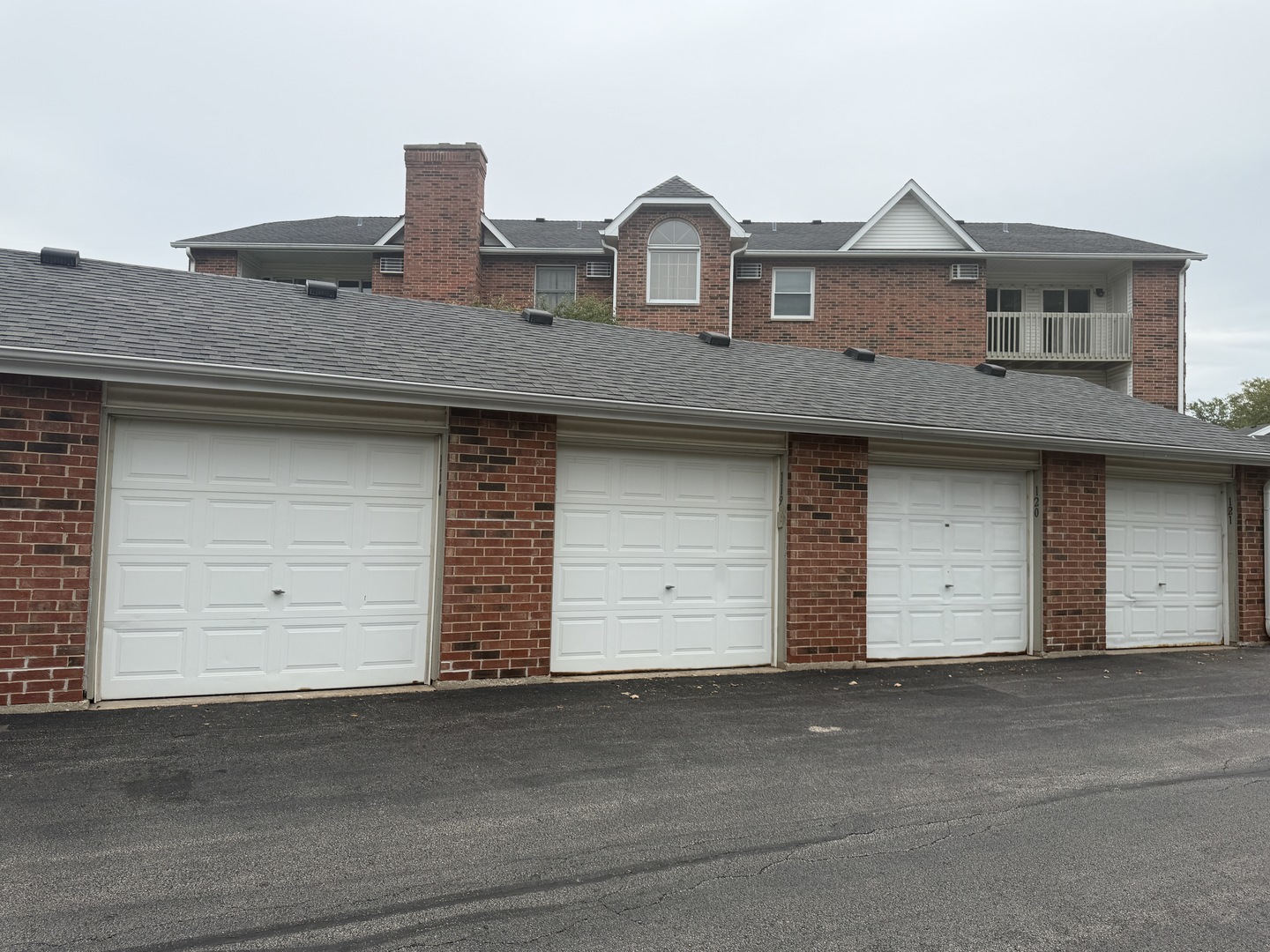 1351 Cunat Court 3b Property Photo 3