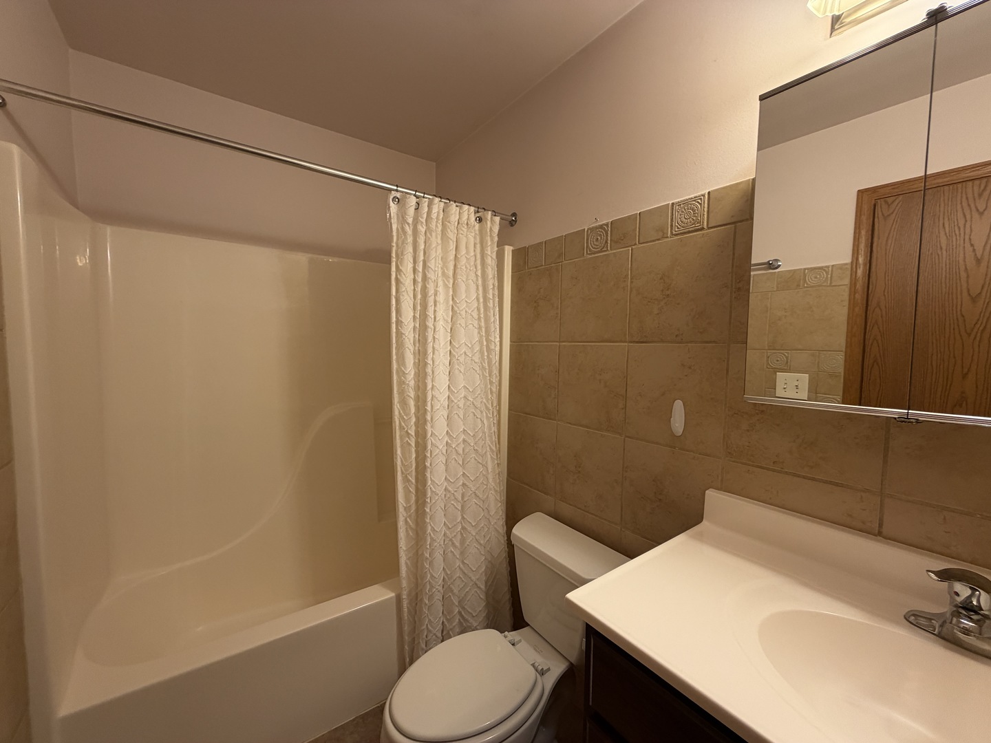 1351 Cunat Court 3b Property Photo 15