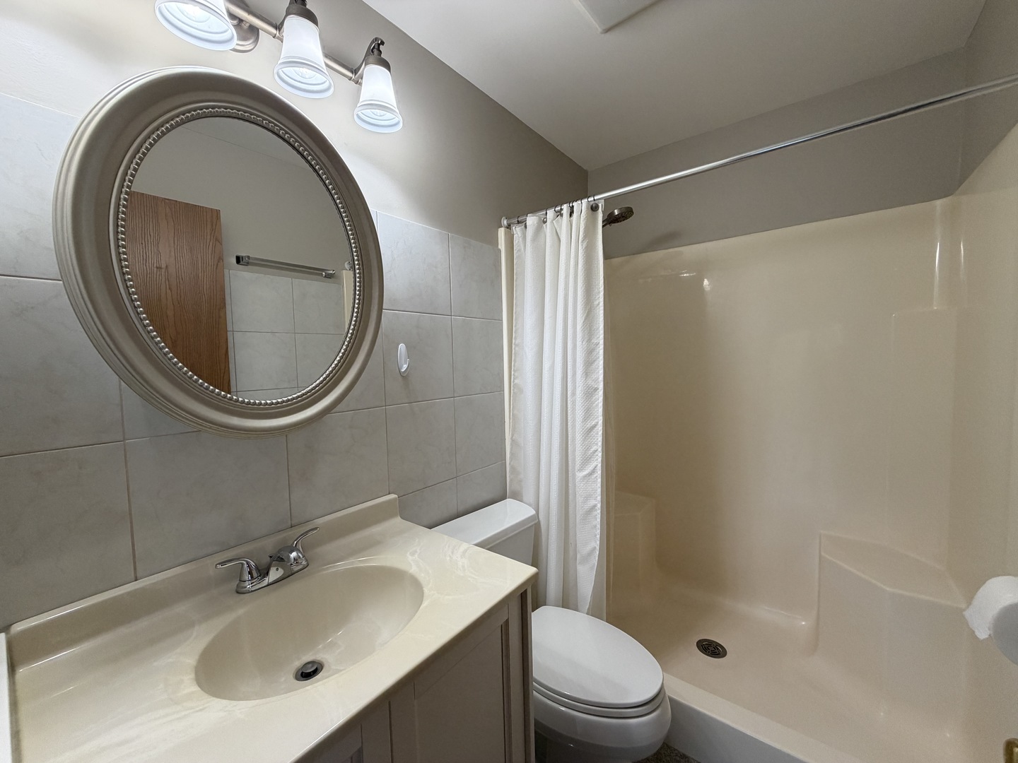 1351 Cunat Court 3b Property Photo 23