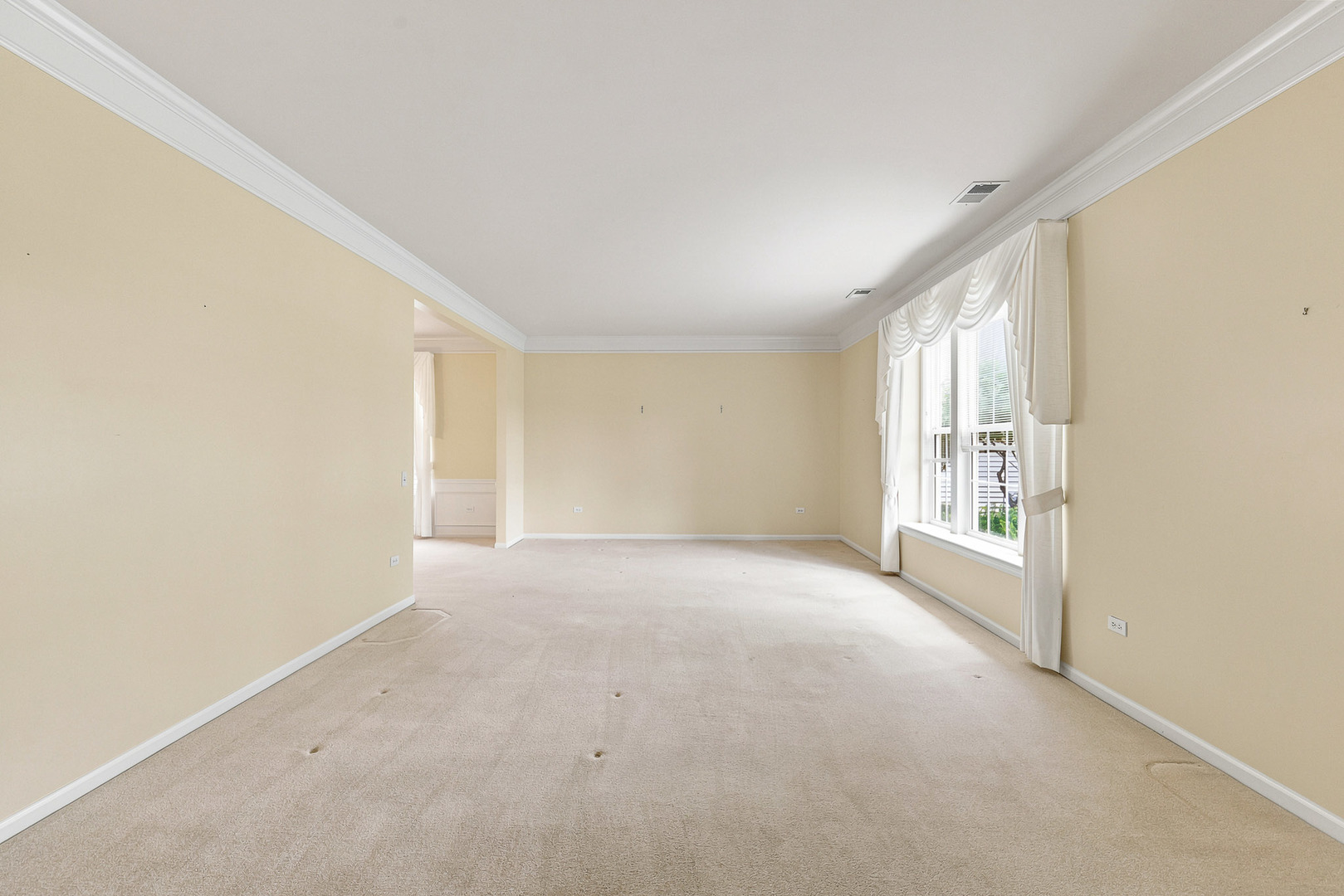 13470 Crestview Drive Property Photo 4