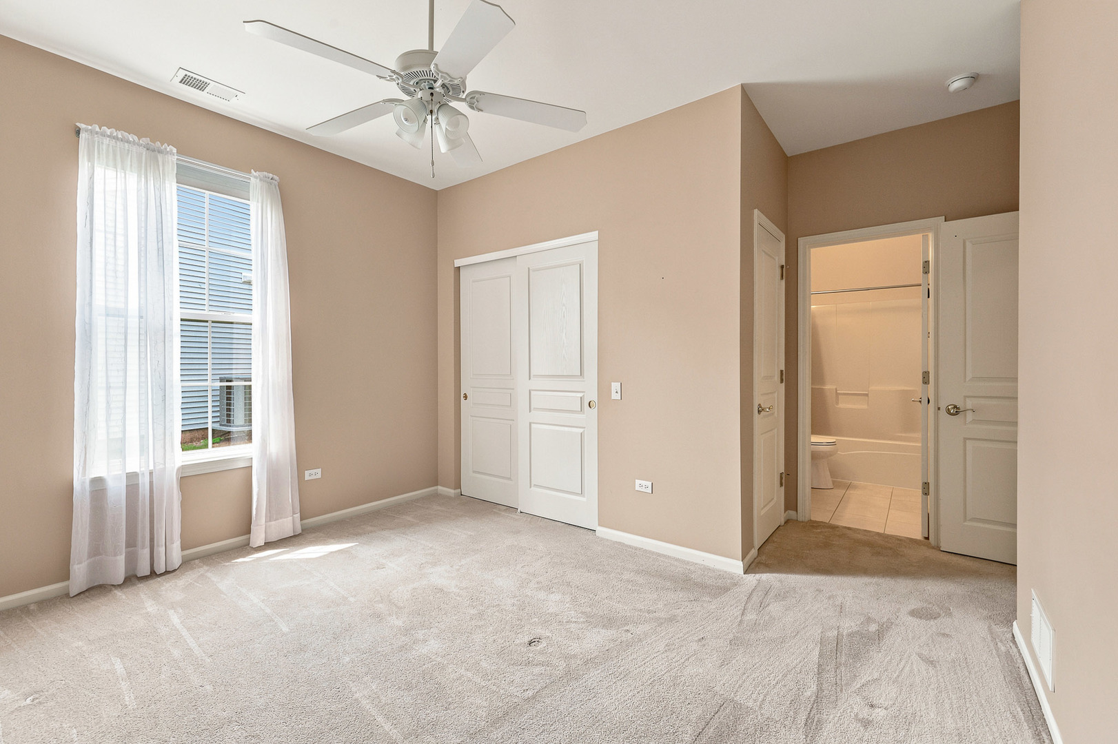 13470 Crestview Drive Property Photo 8