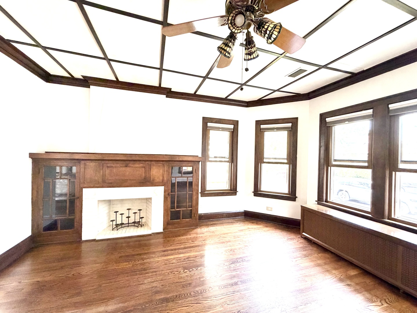 2936 N Kostner Avenue Property Photo 3