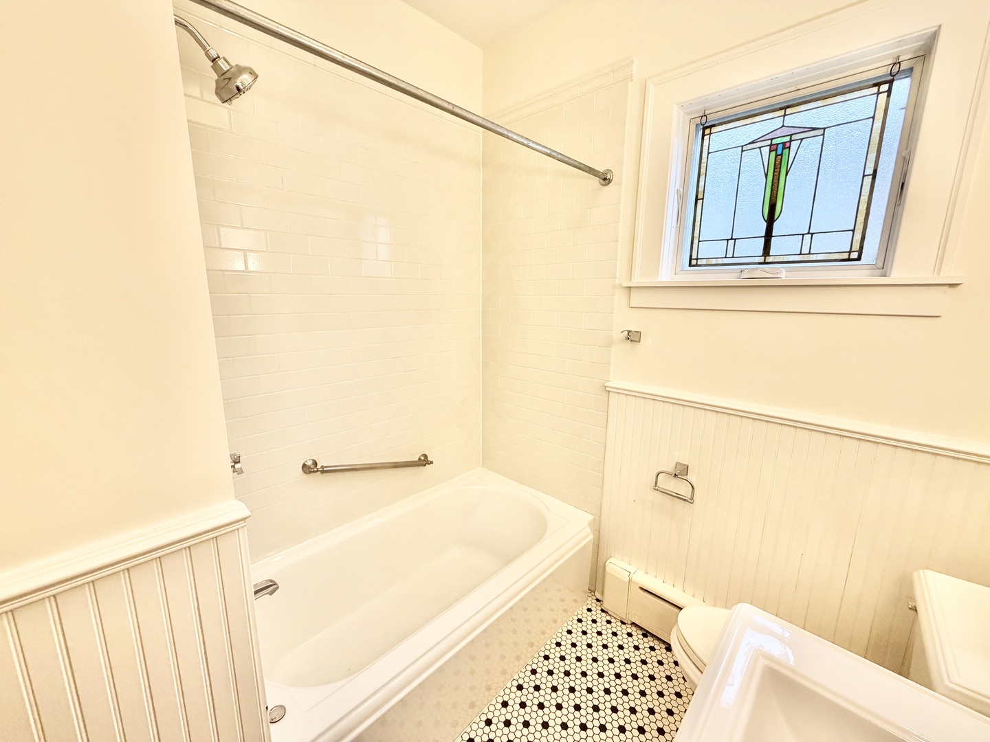 2936 N Kostner Avenue Property Photo 8