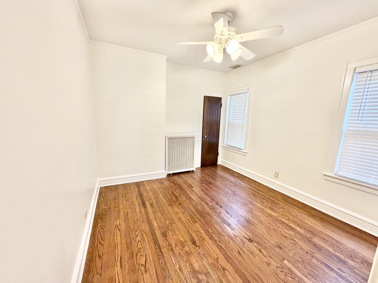 2936 N Kostner Avenue Property Photo 9