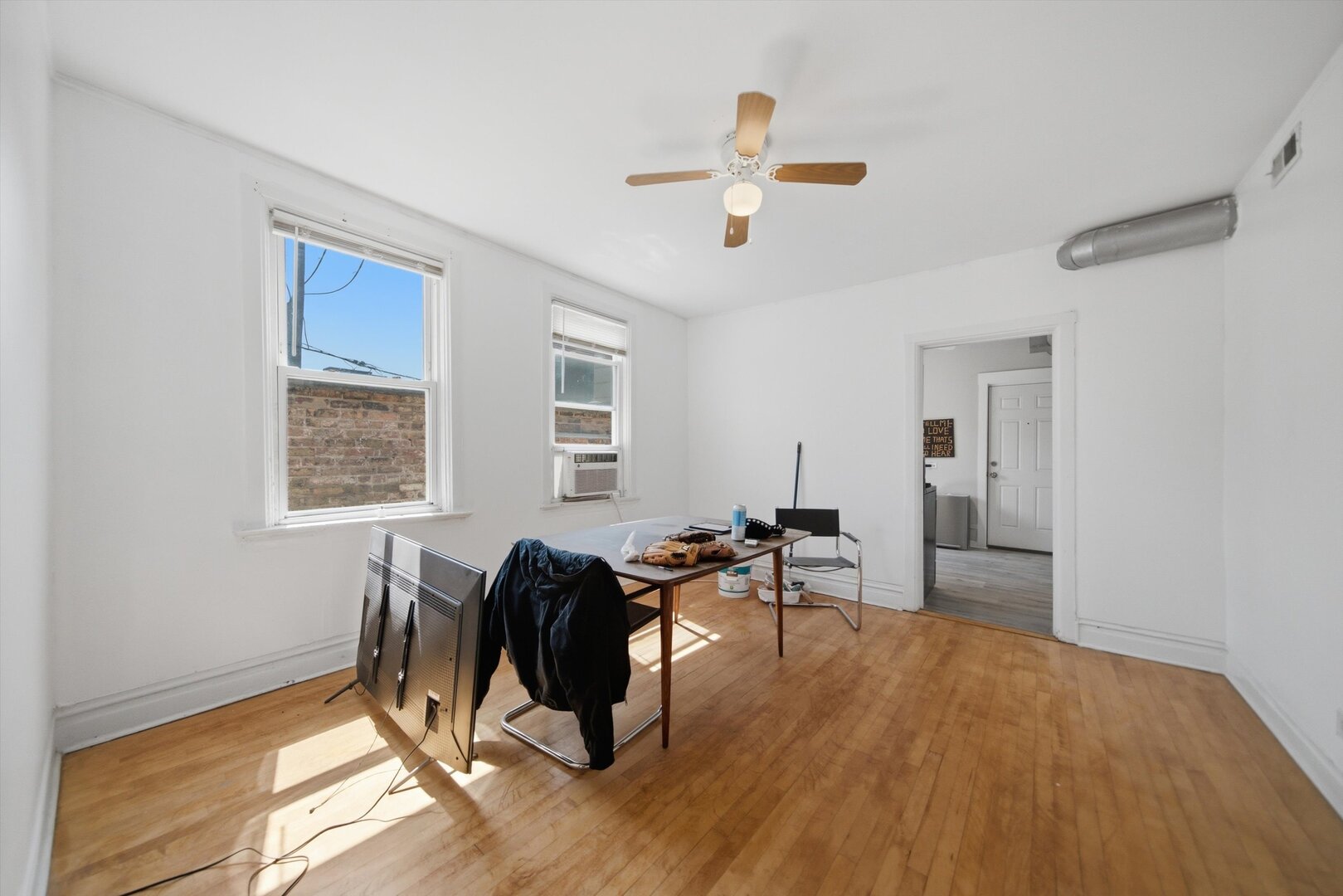 2418 N Western Avenue Property Photo 19