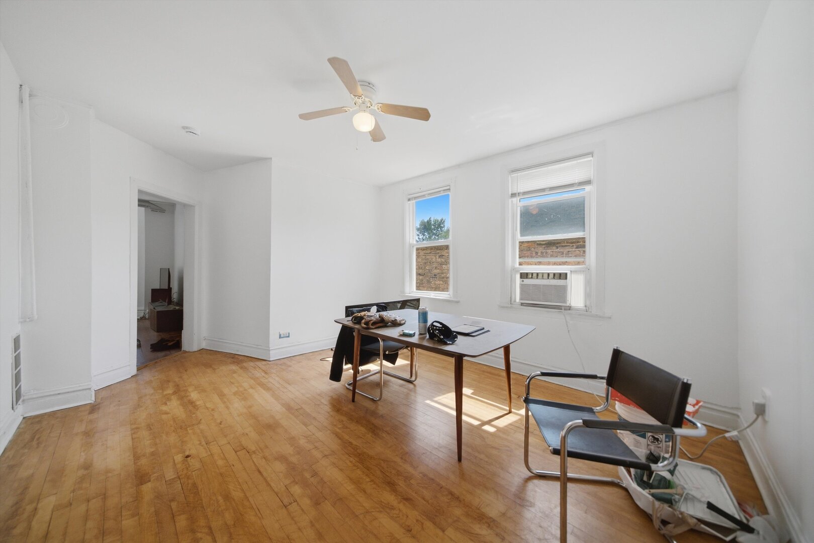 2418 N Western Avenue Property Photo 20