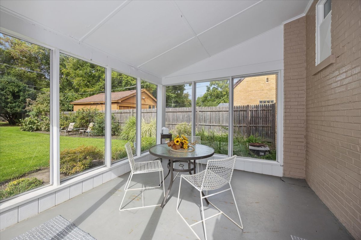 322 Park Avenue Property Photo 11