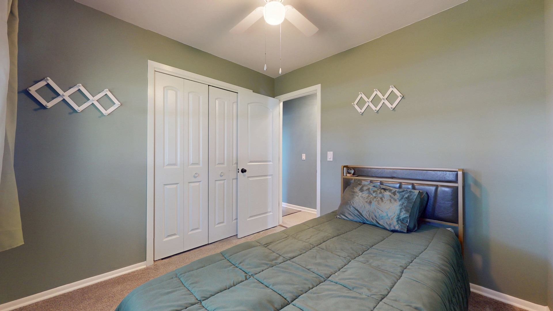 42w701 Star Lane Property Photo 10