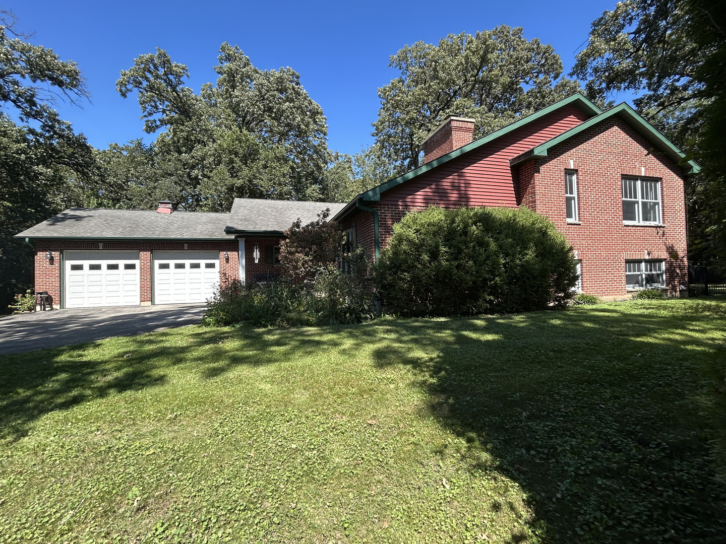 9017 Wildrose Lane Property Photo 1