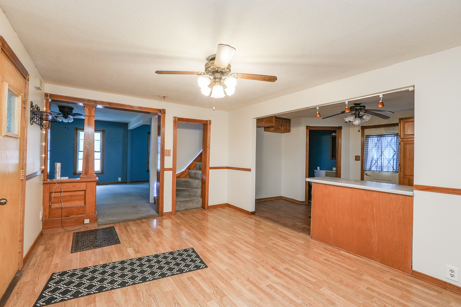 136 N Oak Street Property Photo 9