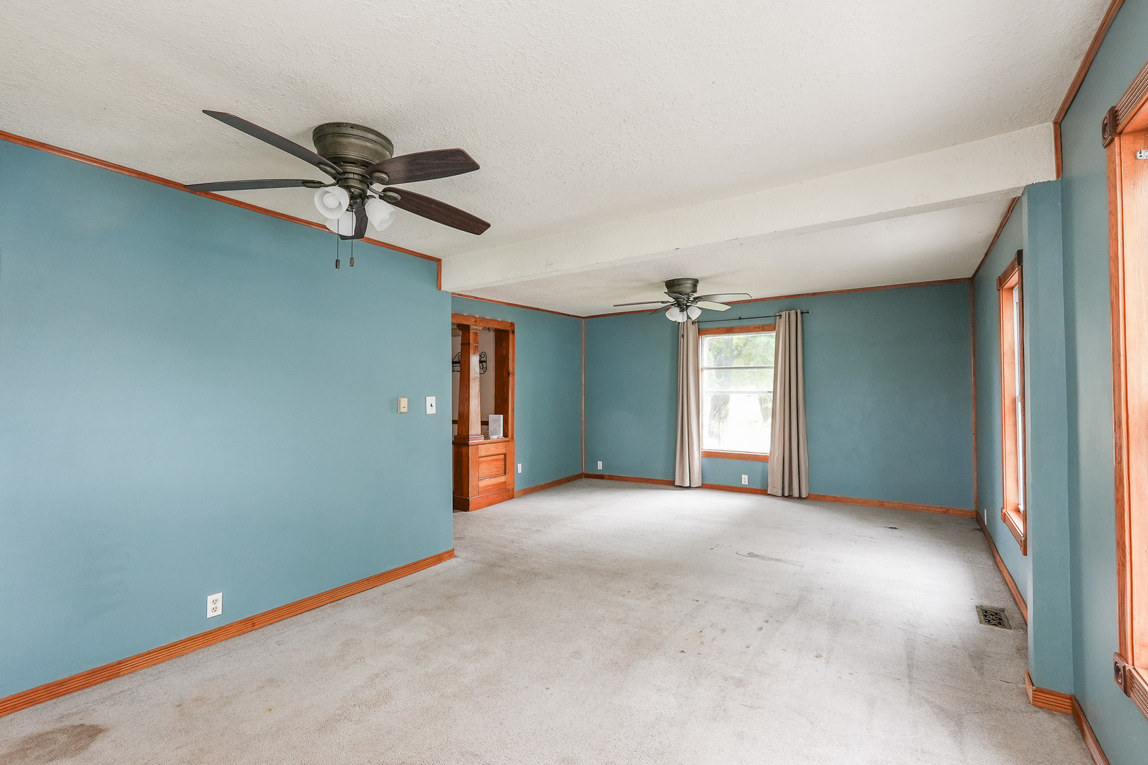136 N Oak Street Property Photo 14