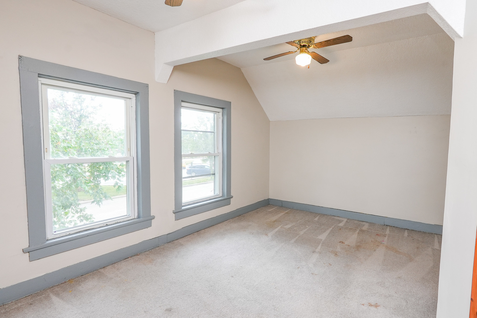 136 N Oak Street Property Photo 24