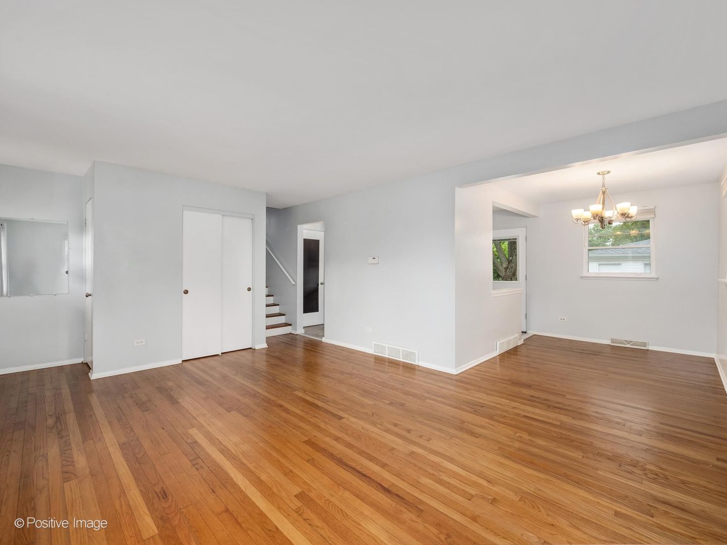 5798 Pershing Avenue Property Photo 5