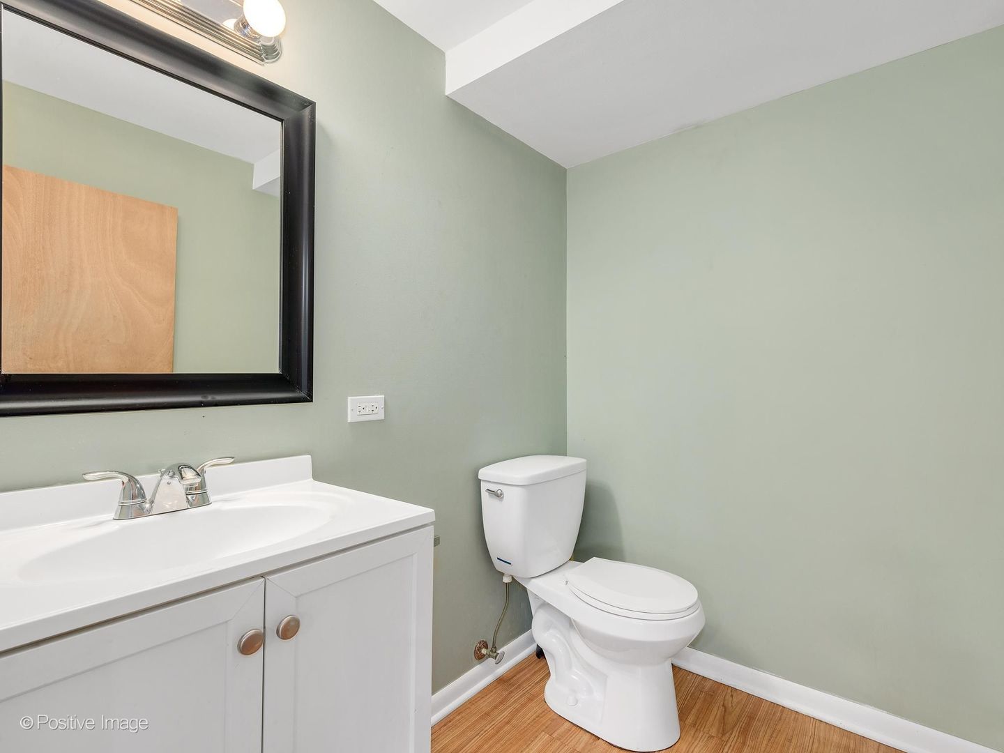 5798 Pershing Avenue Property Photo 18