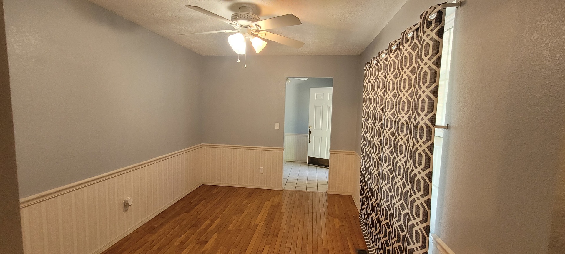 1314 Wilshire Drive Property Photo 3