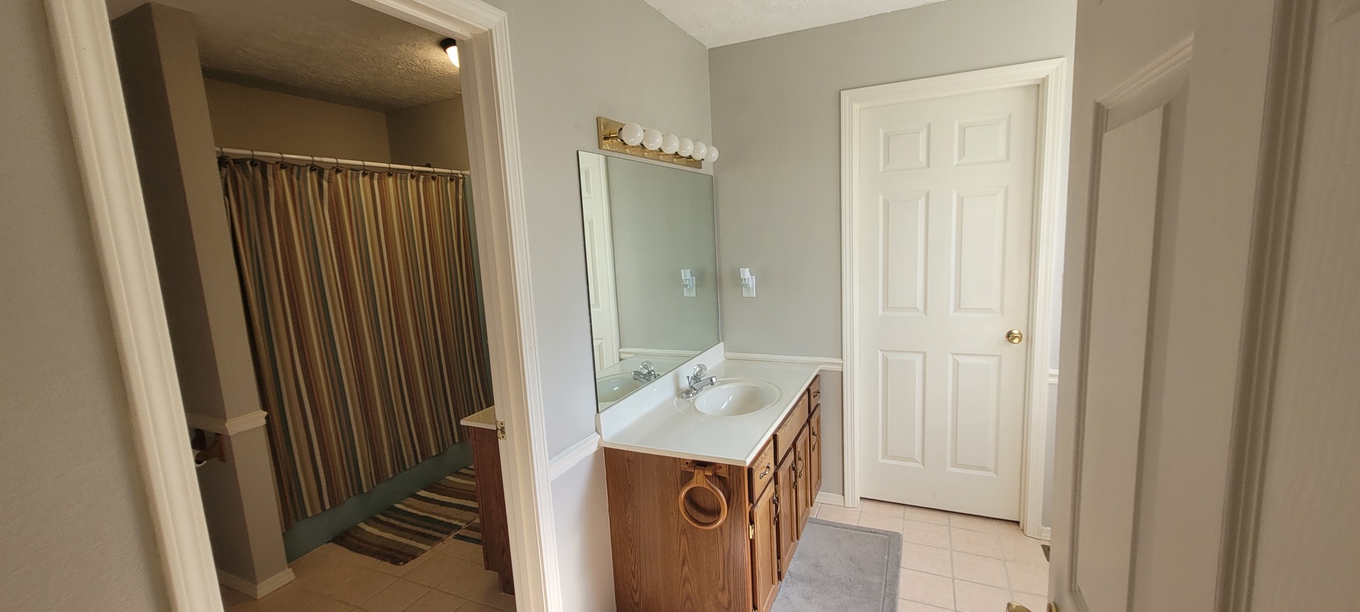 1314 Wilshire Drive Property Photo 8