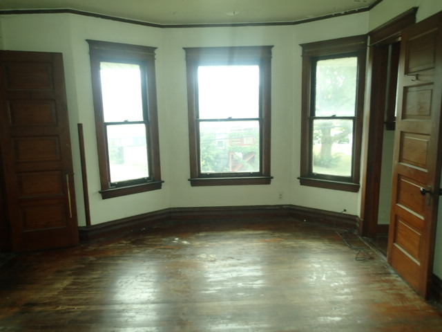 43 S 17th Avenue Property Photo 8