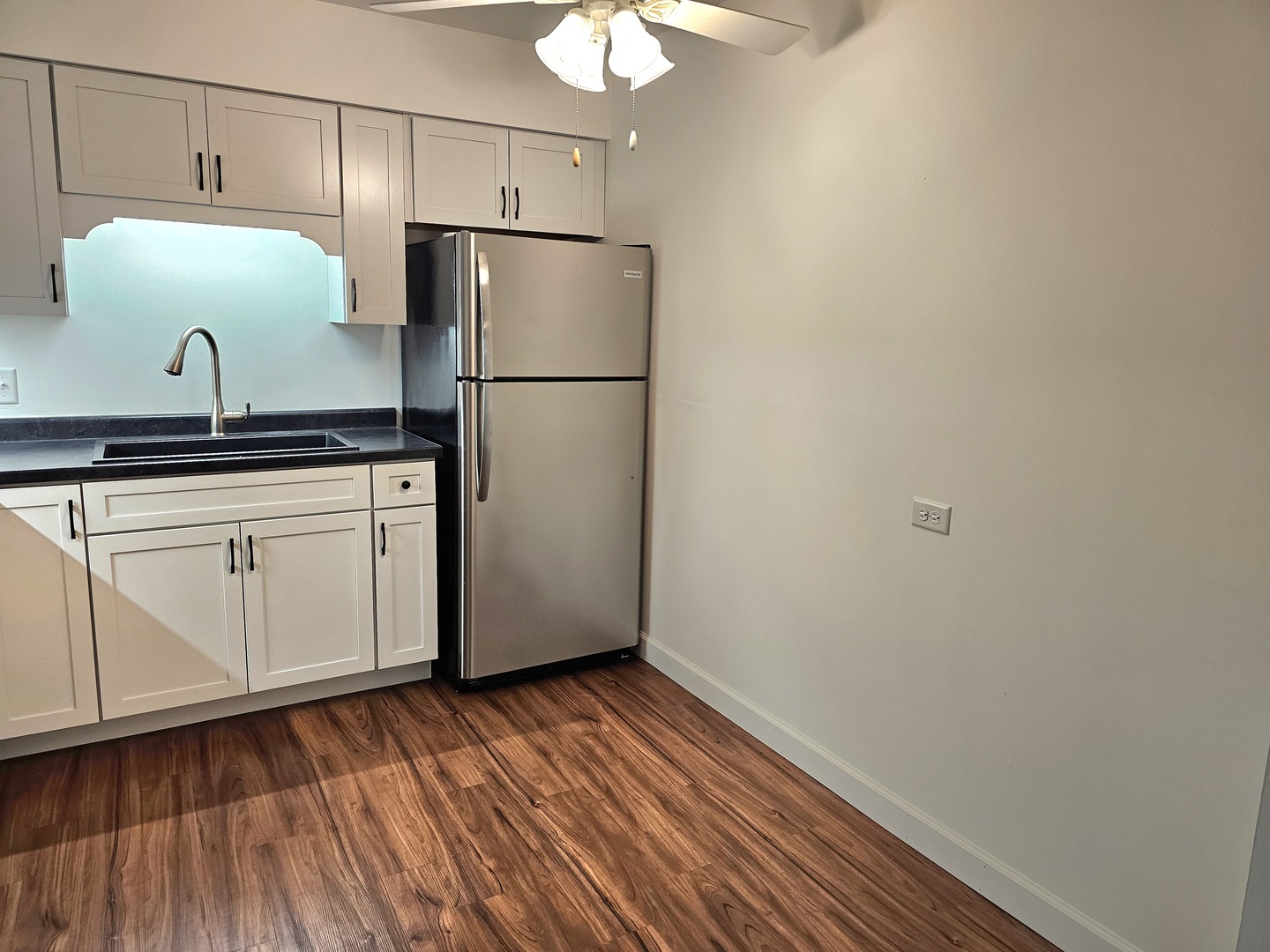 350 Brainerd Avenue 6a Property Photo 3