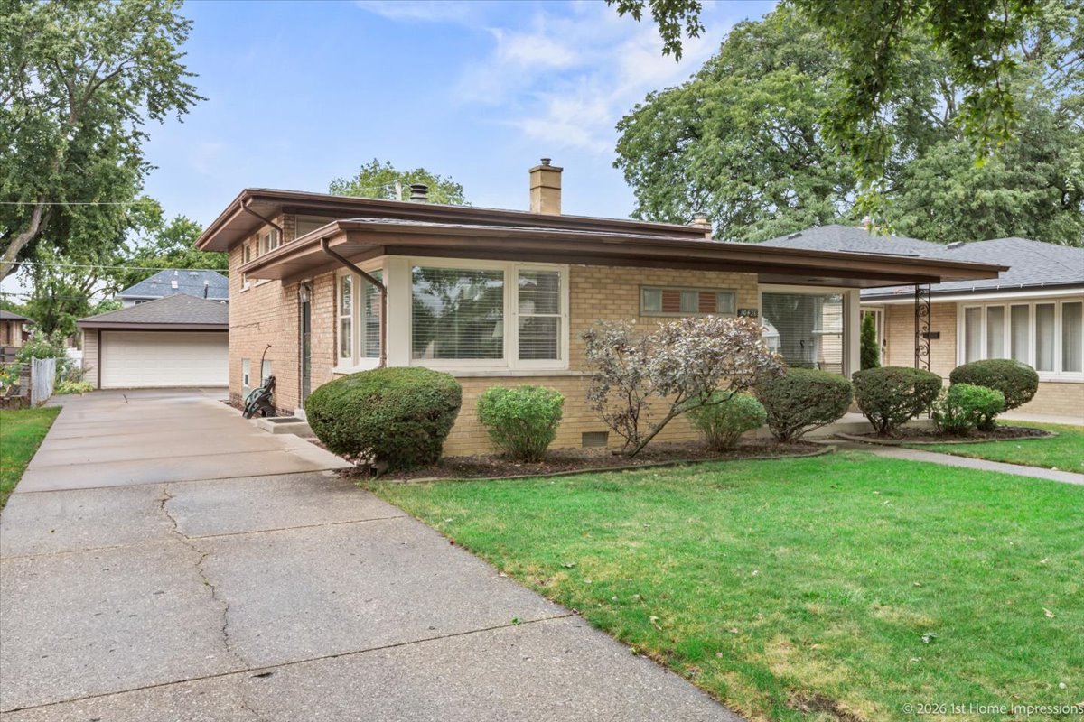 10436 S Kildare Avenue Property Photo 1