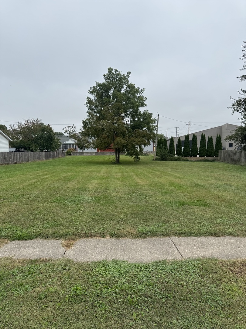 218 N College Avenue Property Photo 6