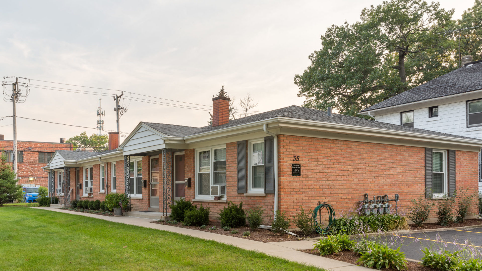 35 E North Avenue 1 Property Photo 1