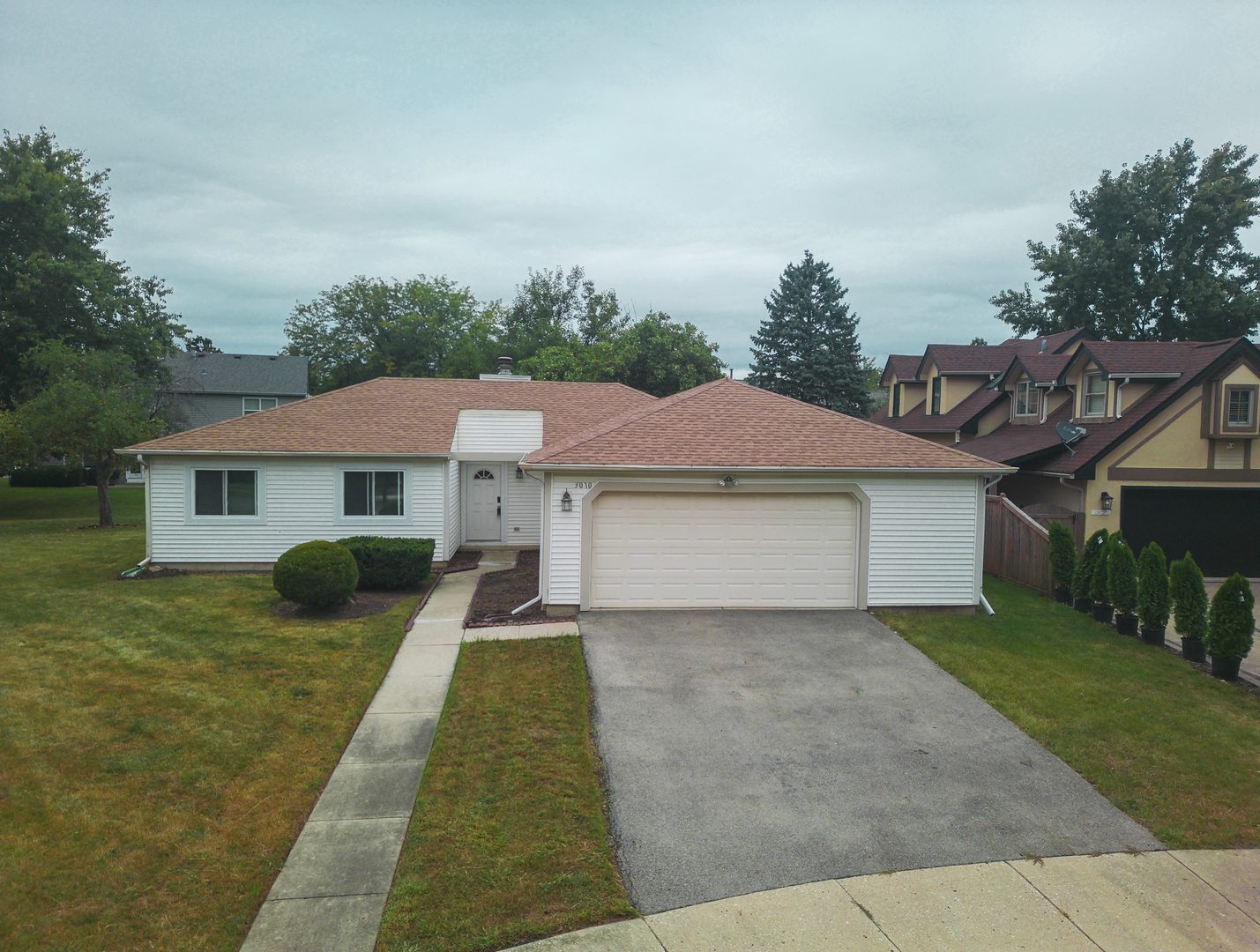 3010 Long Grove Court Property Photo 1