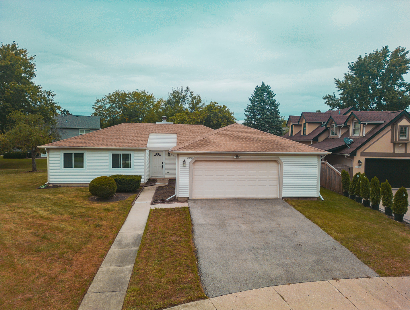 3010 Long Grove Court Property Photo 1